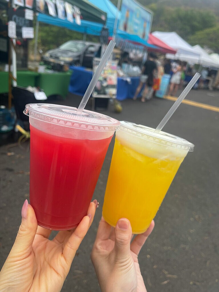 グローイング・ルーツのコールドプレス・スイカジュース 8ドル。