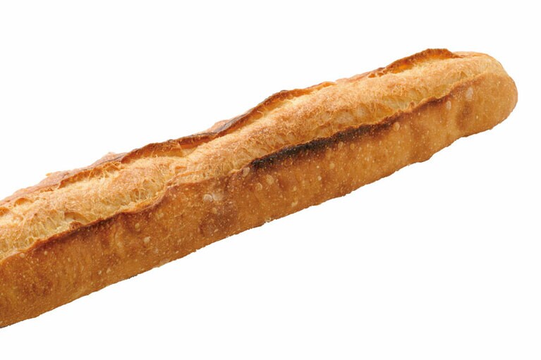 バゲット 350円。草津の水と国産小麦、酵母で焼き上げるパンは食感と風味が格別。＠kogomipain (コゴミパン)