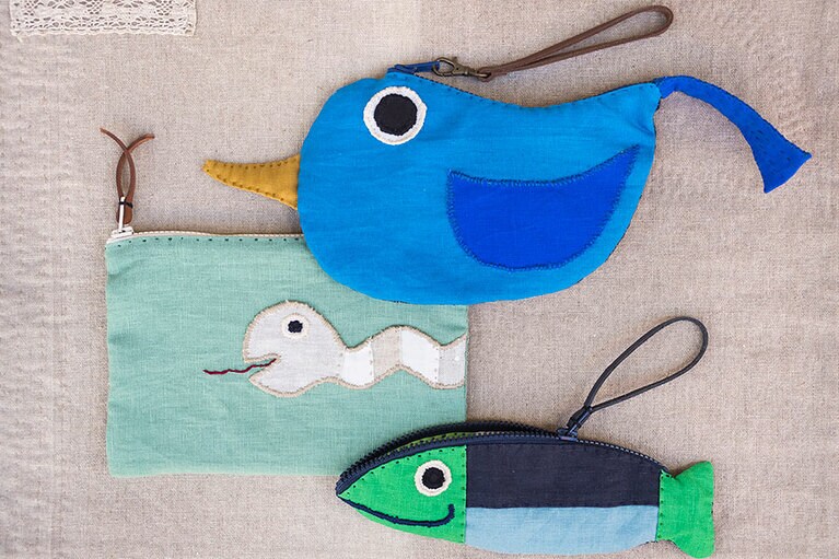 hama子さんのポーチ 2,500円～。