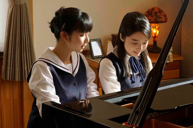 高校生ピアニスト姉妹を演じた『羊と鋼の森』　©2018「羊と鋼の森」製作委員会