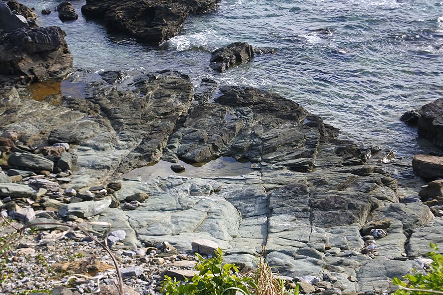 ナガサキの緑色変成岩。ヨロン島の基盤です。