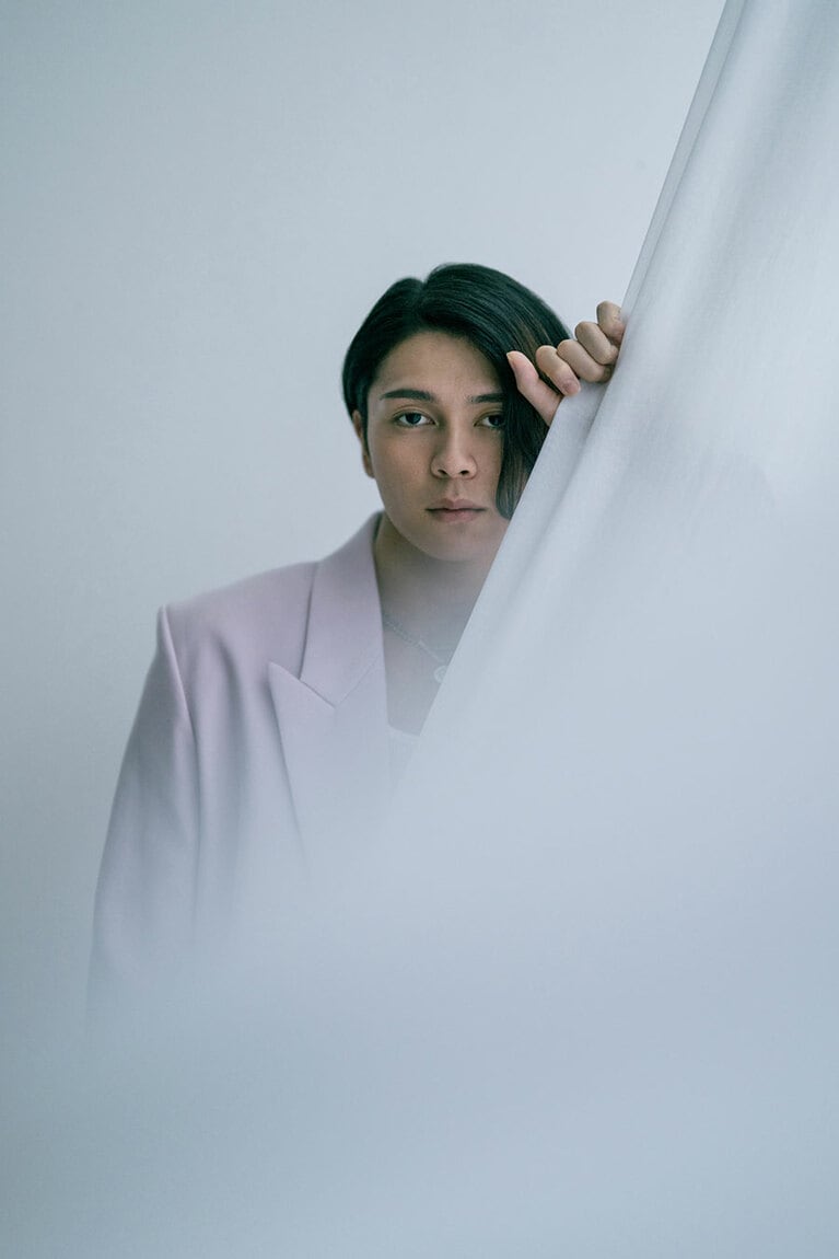 「媚びない写真というか、ありのままの写真だなと思いました」。