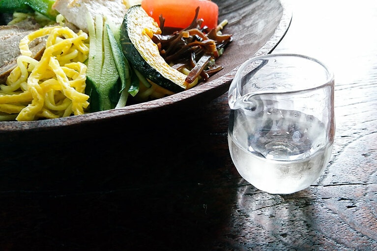 米酢は加減をみながら、ほんの少しずつ。