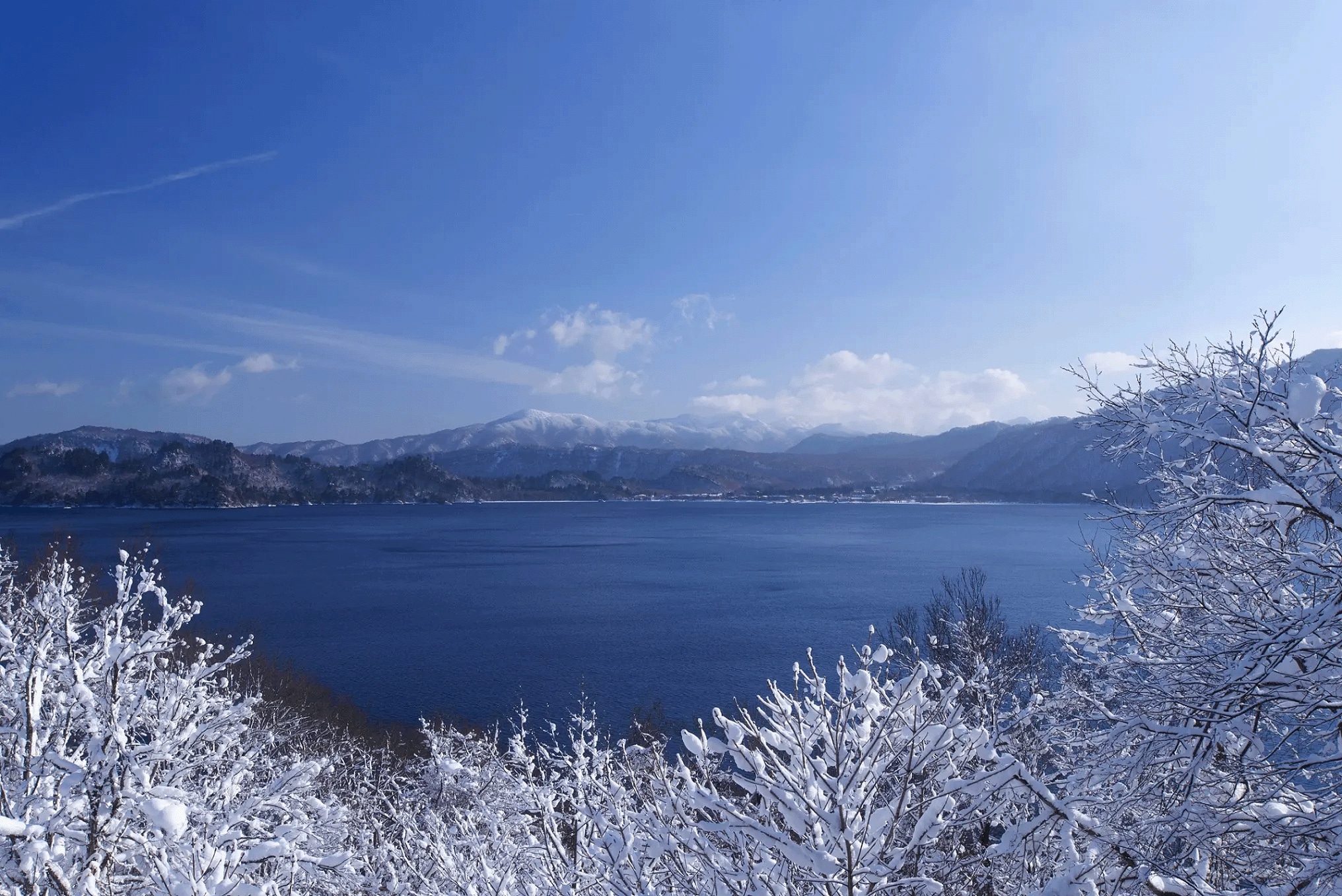 冬の十和田湖。