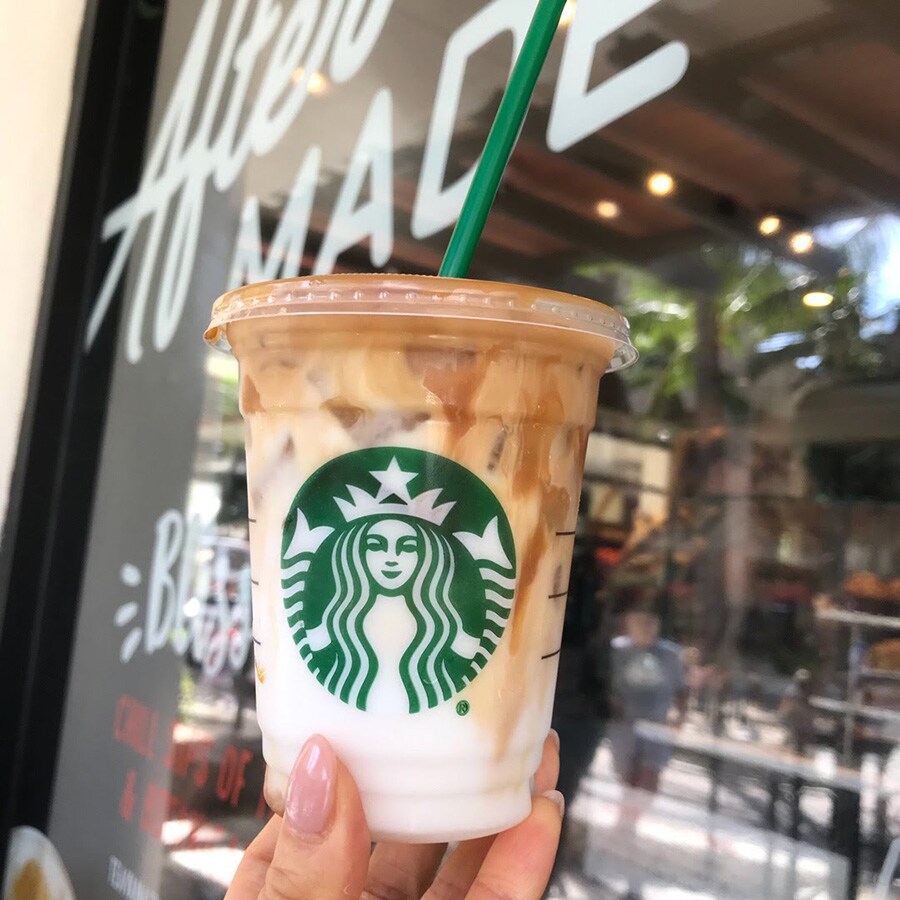 Iced Cinnamon Almondmilk Macchiato(アイスド シナモン アーモンドミルク マキアート)