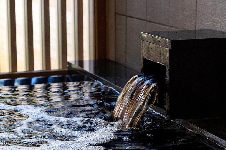 Sport & Do Resort リソルの森［千葉／紅葉乃湯］黒褐色のお湯の「紅葉乃湯」。