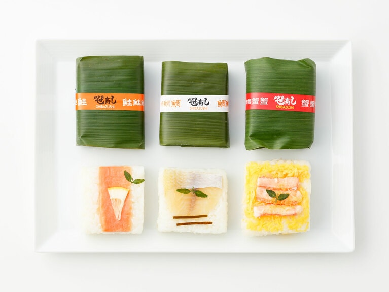 【石川県】紅ずわいがに入三味笹寿し 3種類×2個入り 1,296円／芝寿し