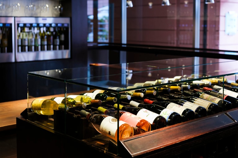 優れたつくり手が揃う山梨と長野のワインが充実した「八ヶ岳ワインハウス」。