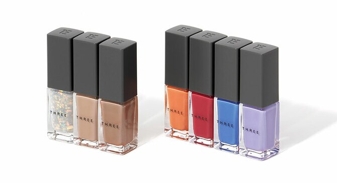 THREE】2022年春ネイル 絶妙なくすみ具合に拍手喝采！ 地爪に単色使い