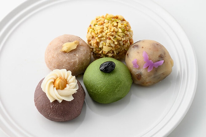 創作おはぎ 約55g 各220~280円/和スイーツ専門店 YANAGIYA 初出日:2025年7月13日
