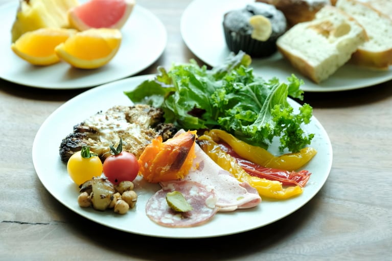 彩りよく盛りつけて！