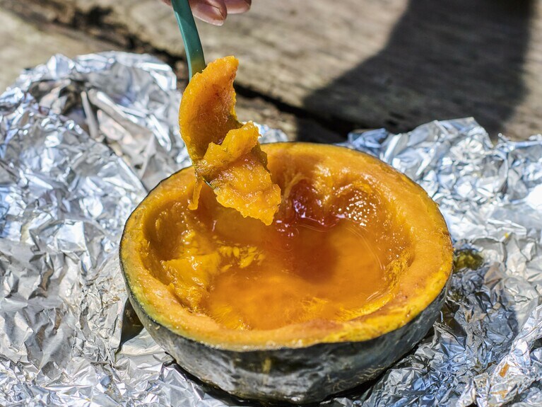 男の焚き火メシでは、モテ率100％の絶品デザート。