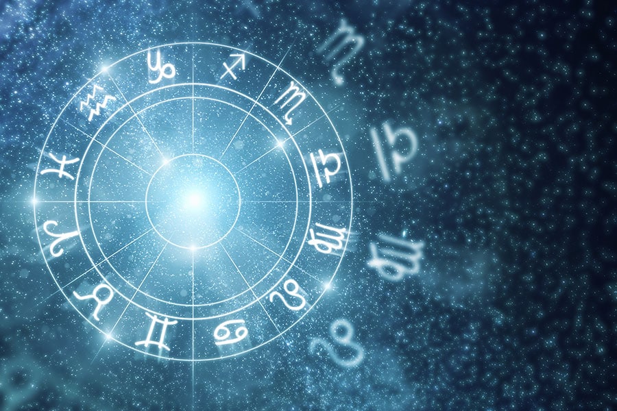 星読み】歴史が物語る驚きの出来事 星の変わりめで2020年後半の予兆も | 岡本翔子の「占星術で時代を読む～この時代をどう生きる？」