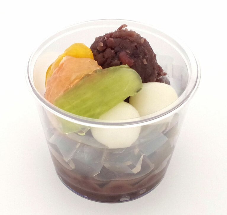 新杵 生フルーツあんみつ 税込431円。