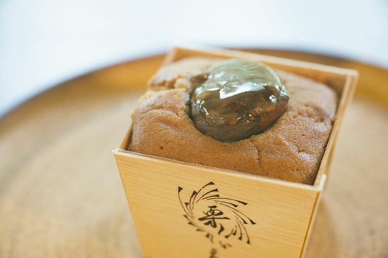 笠間の栗をぜいたくに使った、「和栗パウンドケーキ」（2個セット）1,800円。※10月4日（水）から1,900円。