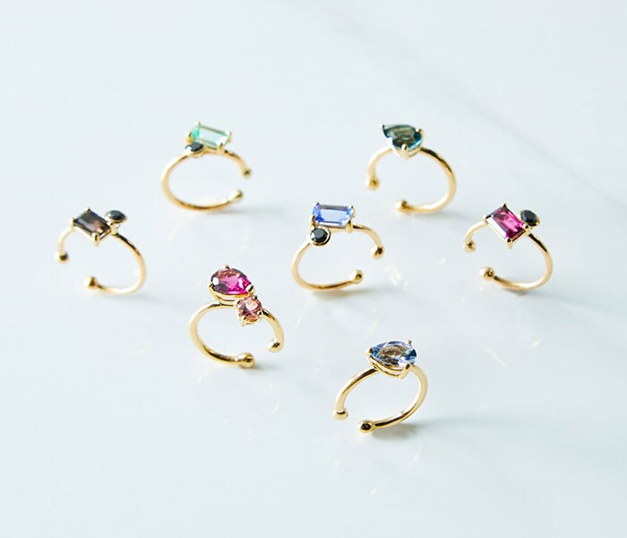 イヤカフ 各50,000円～90,000円。