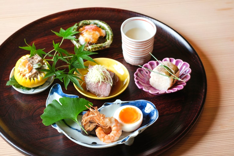 八寸を眼福した後は、1人分ずつに取り分けて口福を堪能。