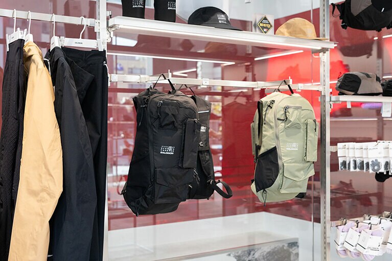 サロモンストア 東京渋谷