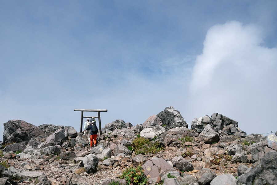 那須嶽神社の鳥居が。