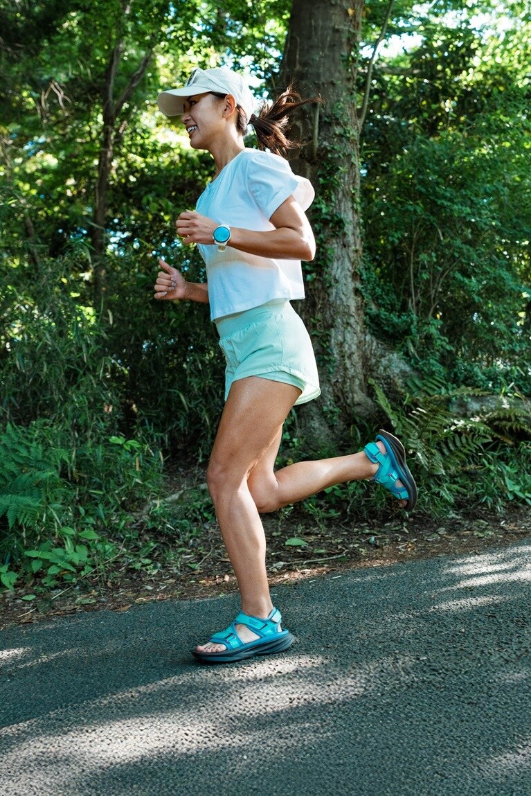 Teva“アベントレイル アールツーティー（AVENTRAIL RT2）”イメージビジュアル。