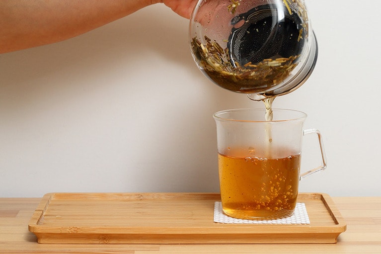 カップに注いでできあがり。