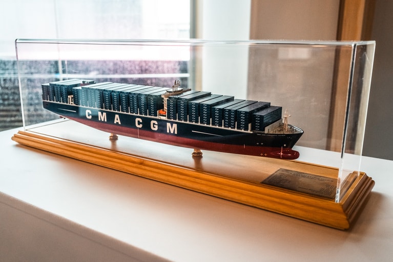 この10年間でダンケルク港のコンテナ輸送量は3倍に増加。ヨーロッパでは希少な24時間365日アクセス可能な港です。