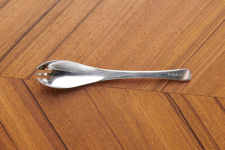 スプーン／アパ社長カレー 飯田橋駅南店