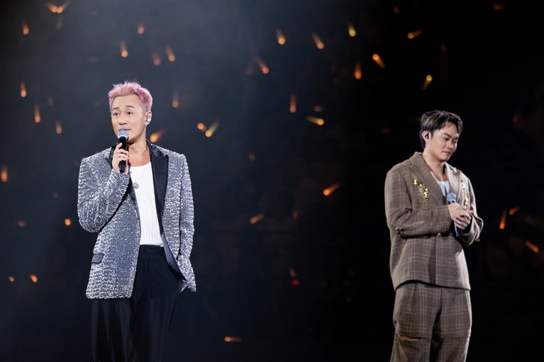 映画『トワイライト・ウォリアーズ　決戦！ 九龍城砦』で共演したトニー・ウーさんとレイモンド・ラムさん。