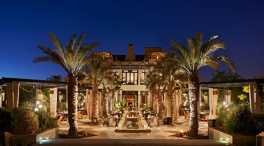 モロッコの「フォーシーズンズ リゾート マラケシュ」はエキゾチックな造り。