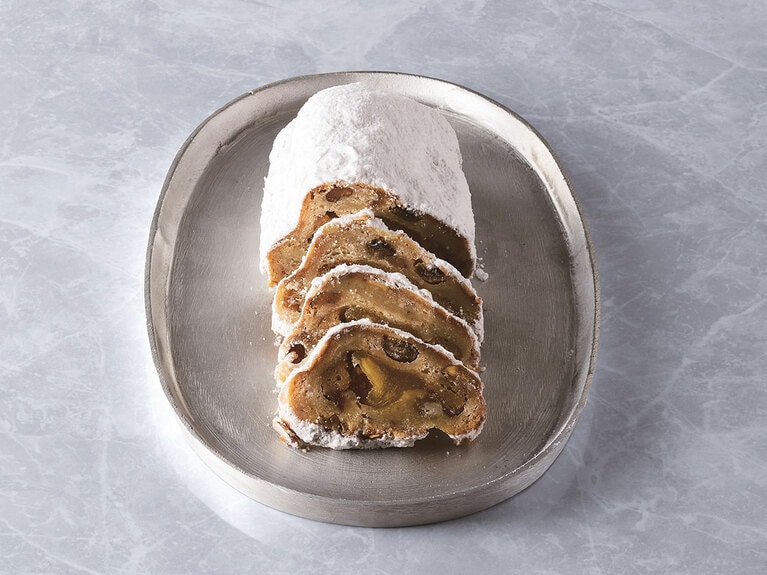 「りんごとメープルのシュトーレン」3,000円。