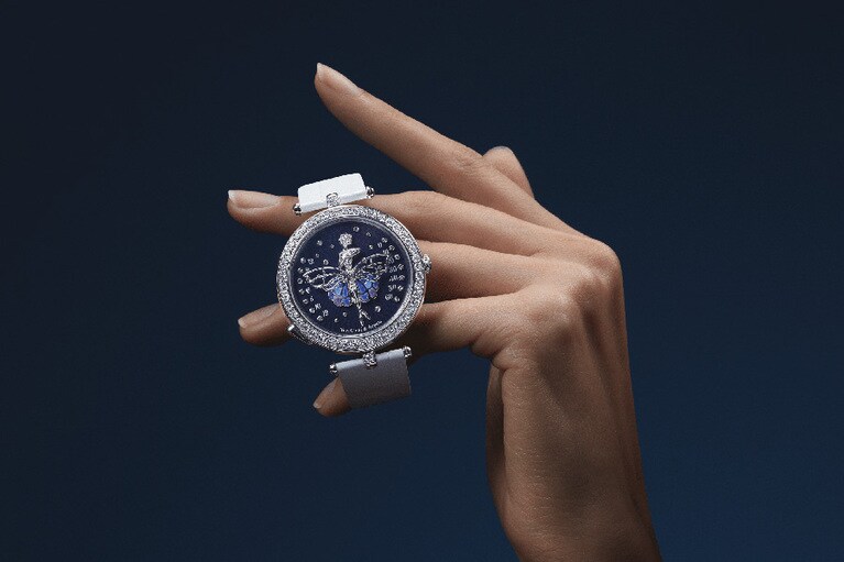 「バレリーナ ミュージカル」の他にも、詩情あふれる世界観を表現した多彩なウォッチコレクションを展開している。