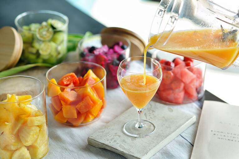 「みーくふぁやー果実朝食」1名 16,000円（宿泊料別、1日1組限定、2週間前までに要予約、2023年6月1日～8月31日）。