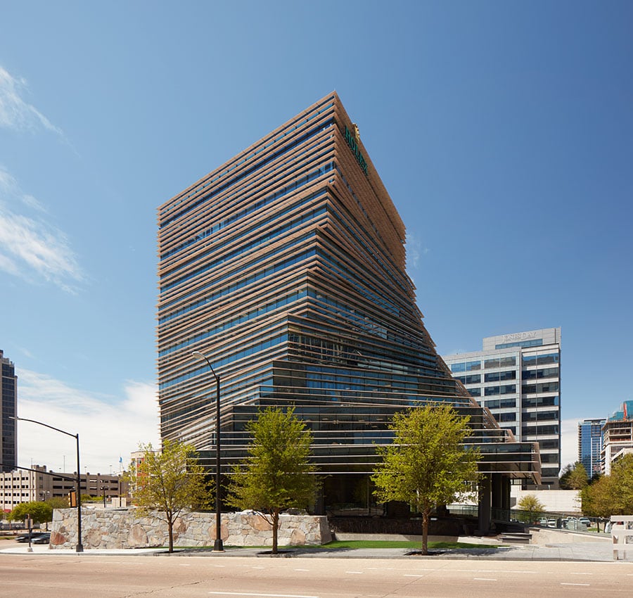 米国テキサス州ダラスのロレックスの自社ビルは隈研吾による設計。©Rolex/Cèdric Widmer