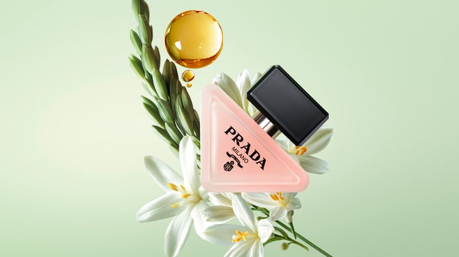 もも プラダ　ヘアミストPRADA PARADOXE ヘアミスト 30ml PRADA BEAUTY（PRADA BEAUTY） プラダ パラドックス ヘアミスト