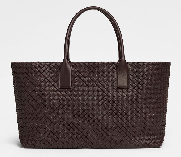 グレープ ミディアム H45×W40×D16cm 940,500円。