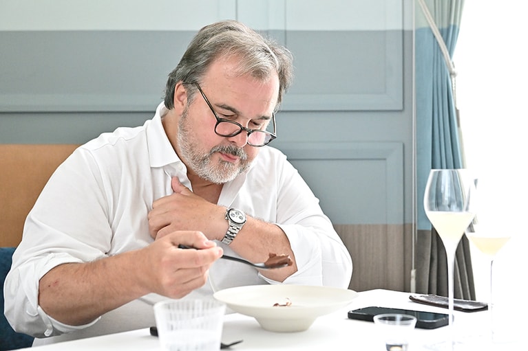 カカオのシャーベットを観察。