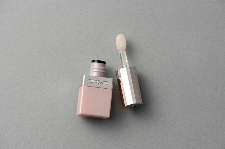 ソフニング リップエマルジョン 5.5mL 3,520円／コスメデコルテ