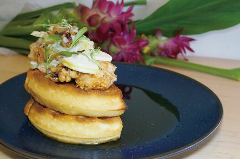 ハニーウォールナッツシュリンプワッフル。