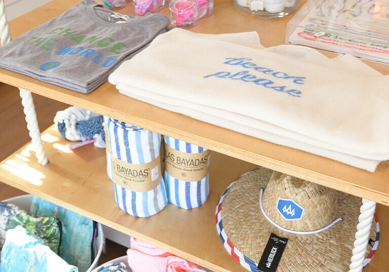 ユニークな“Beach please”のメッセージが。