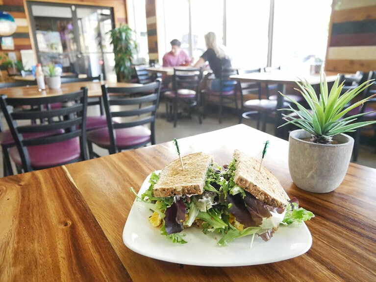 お野菜たっぷり！ 「ワッツフォーブレックファスト」。