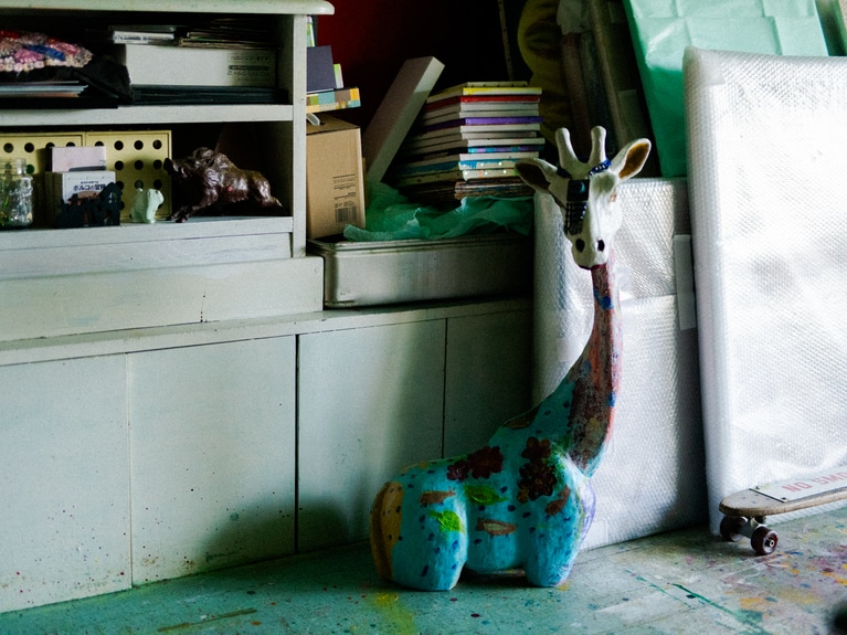 浅野順子さんのアトリエの様子。 ©平松市聖／文藝春秋