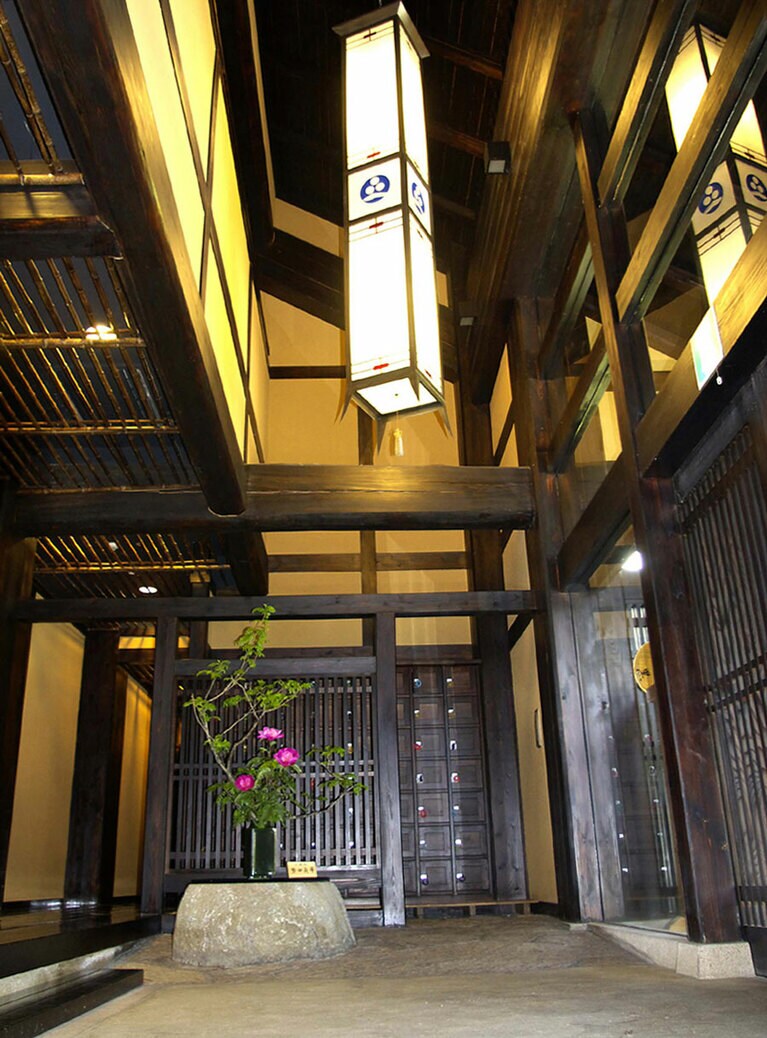 鰹乃國の湯宿 黒潮本陣［高知／土佐久礼］玄関。