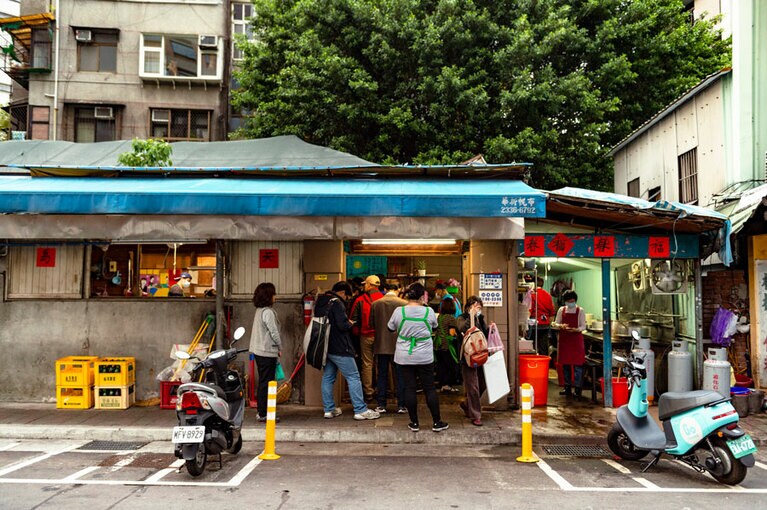 北平龍門客桟餃子館 林森店(ベイピンロンメングァヂャンジャオズーグァン リンセンディェン)