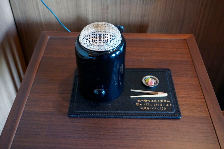 各部屋にはお香も用意されている。