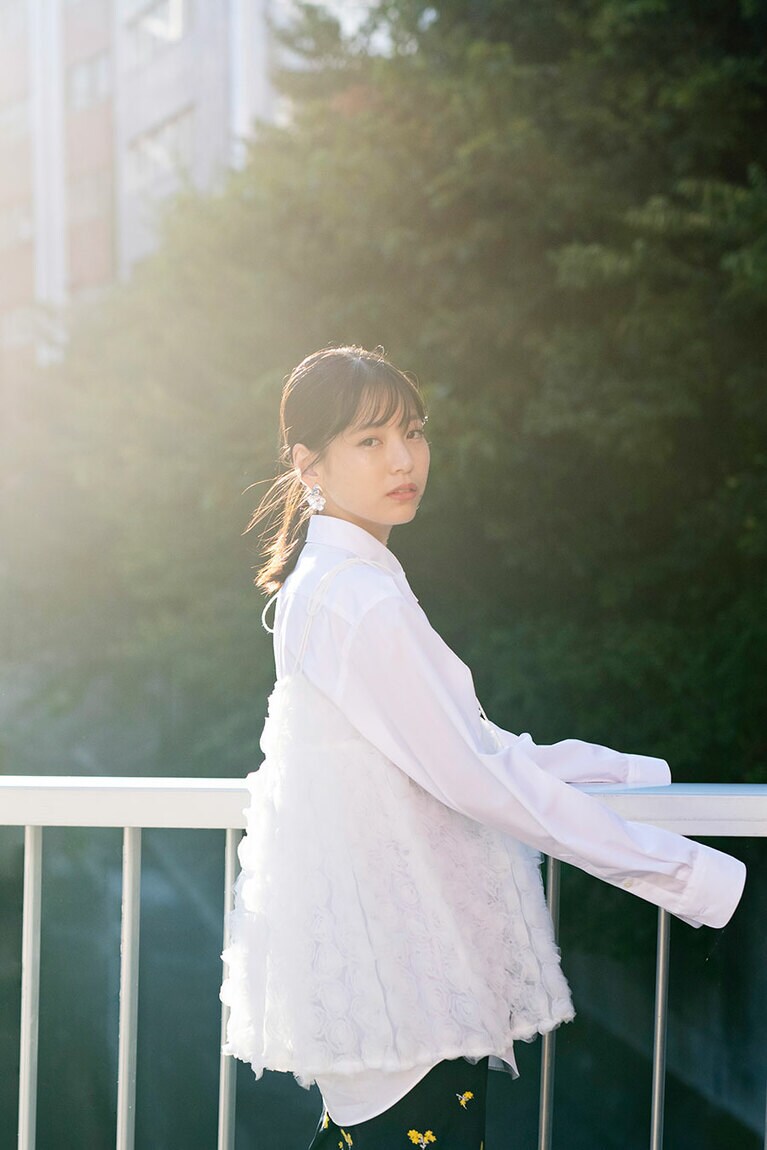 バラエティ番組好きな等身大の素顔を明かす中井さん／撮影 文藝春秋