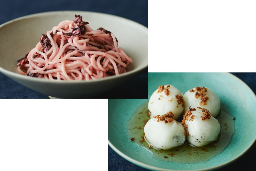 左：生海苔の和え麺、右：湯圓(金木犀の蜜の胡麻団子)