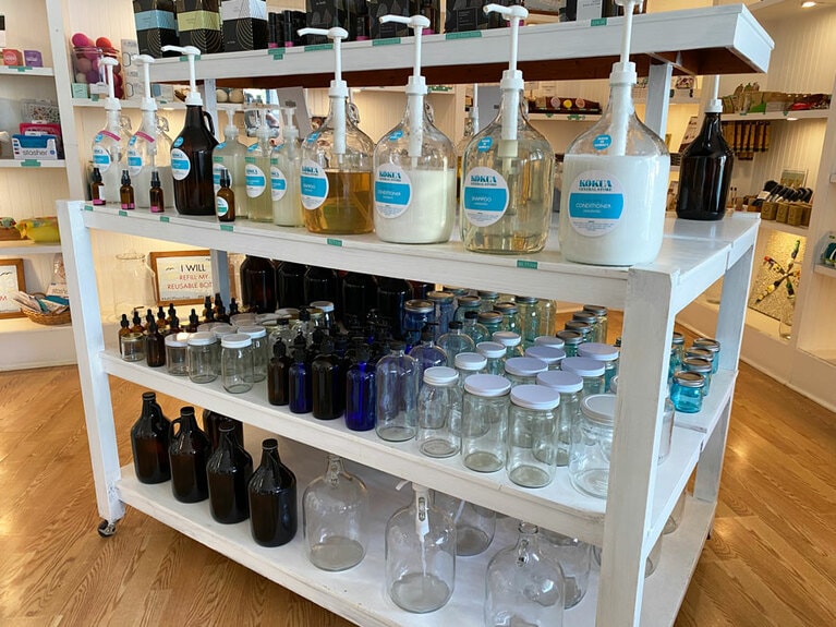 リフィル用の容器も売っています。