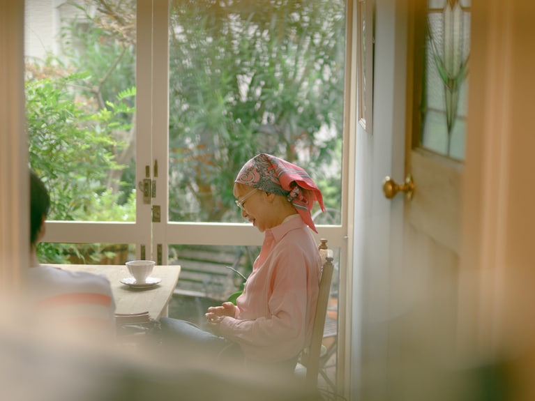 安野ともこさん。