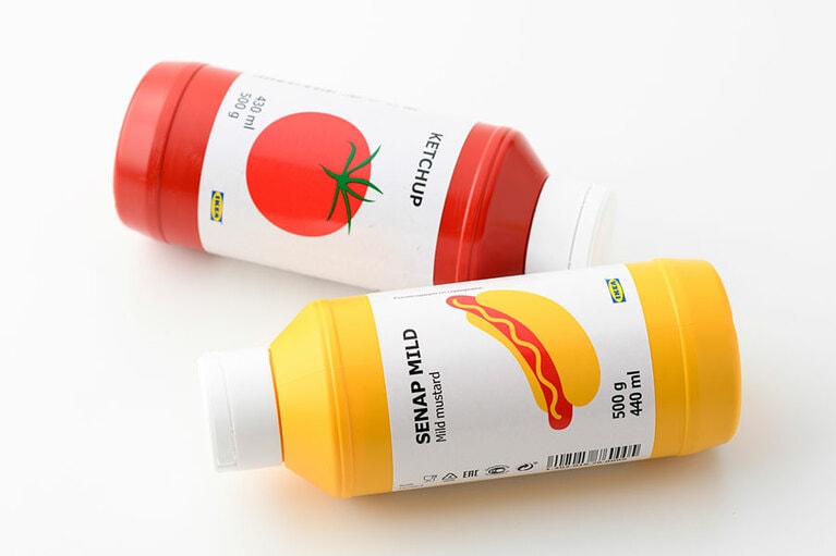 手前から：SENAP MILD セーナップ・ミルド「マイルドマスタード」359円、KETCHUP ケッチュップ「トマトケチャップ」299円(各500g、税込)。