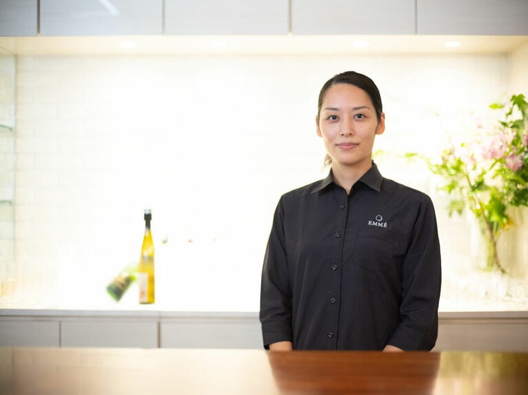 オーナーシェフでありパティシエの延命寺美也さん。